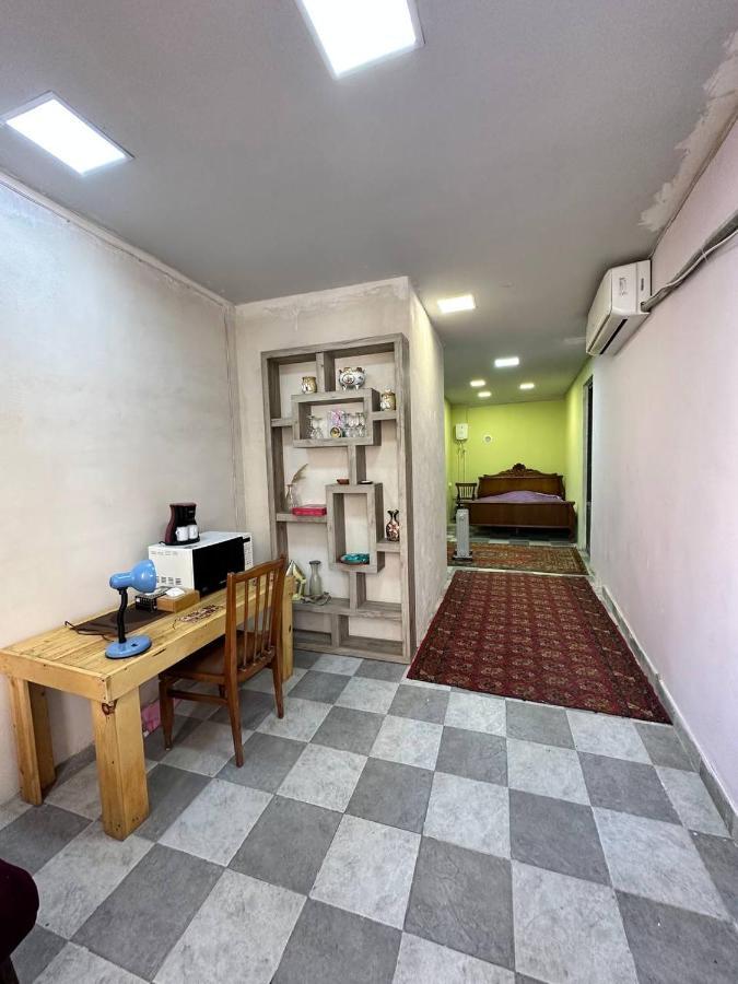 Appartamento Vahe'S Family Guests House Erevan Esterno foto