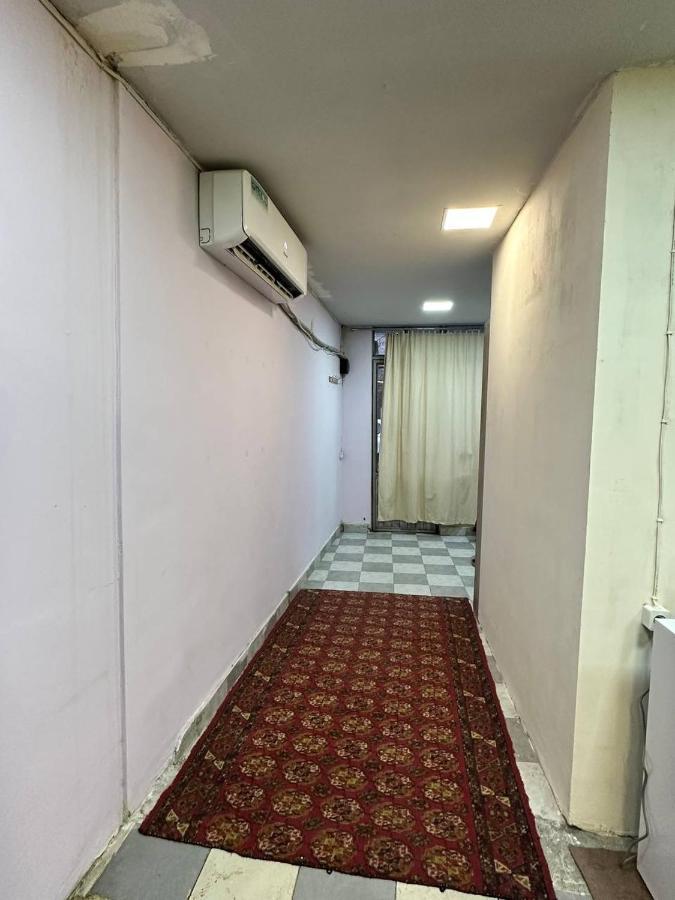 Appartamento Vahe'S Family Guests House Erevan Esterno foto