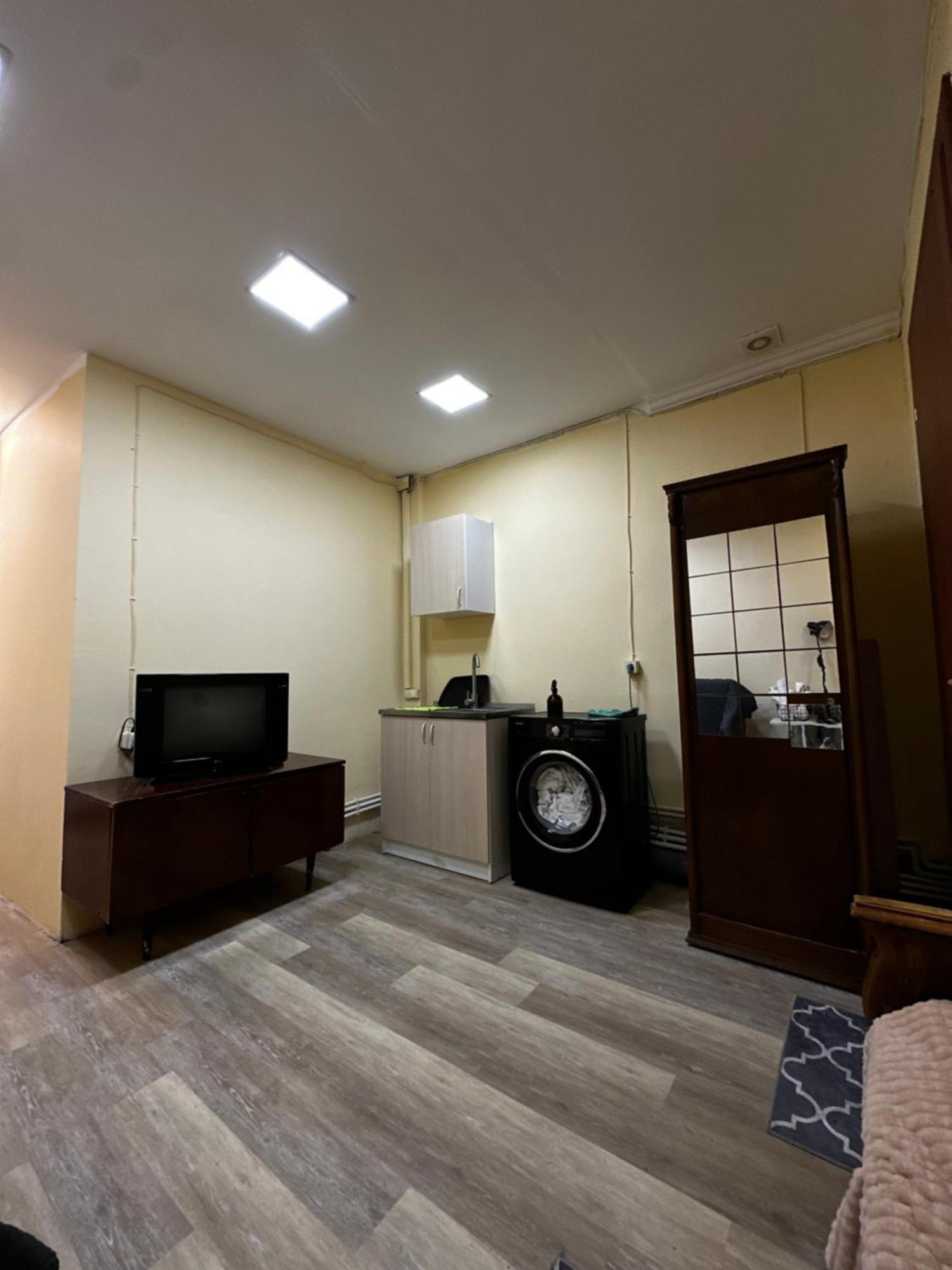 Appartamento Vahe'S Family Guests House Erevan Esterno foto